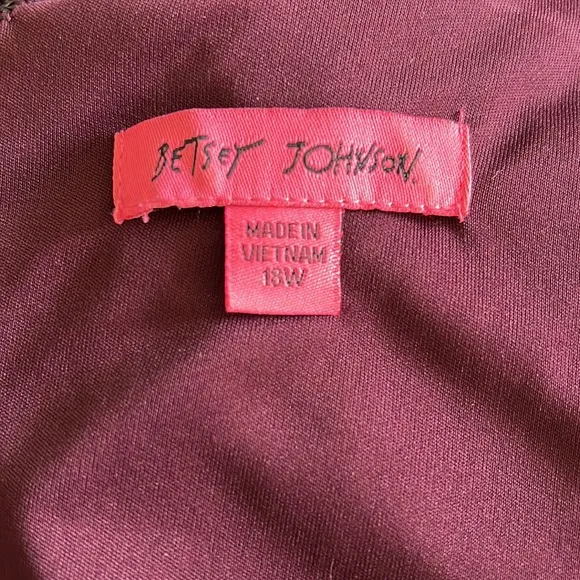 🔹 Betsey Johnson Special Occasion Dress