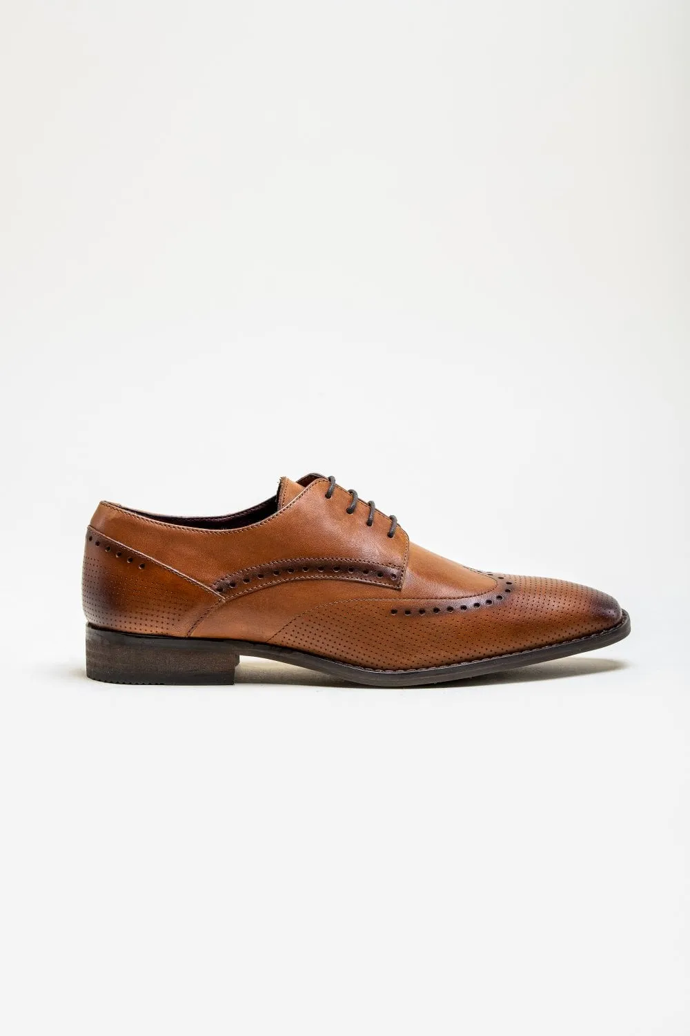 Cavani Lisbon Chaussures Marron Clair - Bout d'aile Brogue
