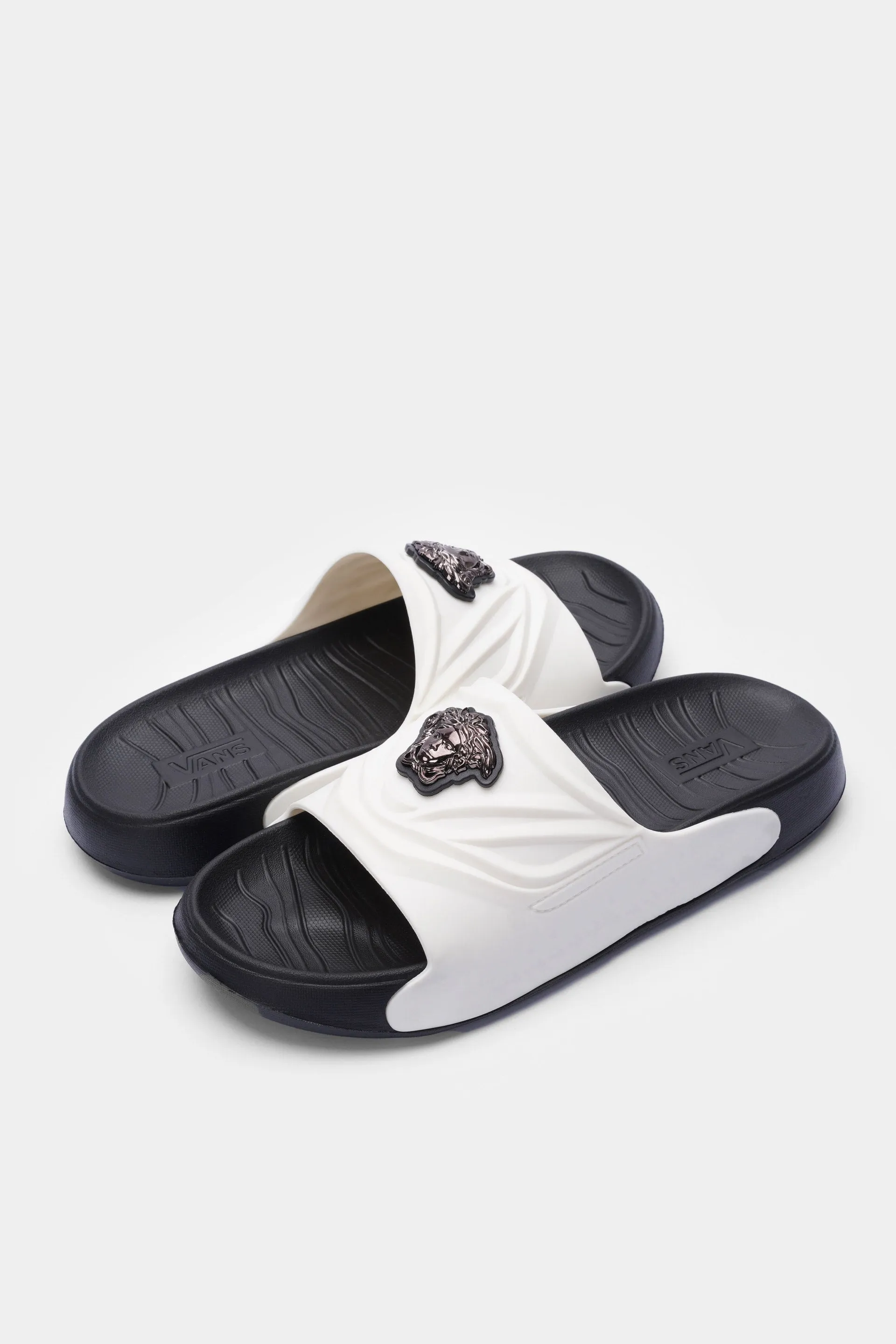 EVR Slipper G3 Black & White Colour