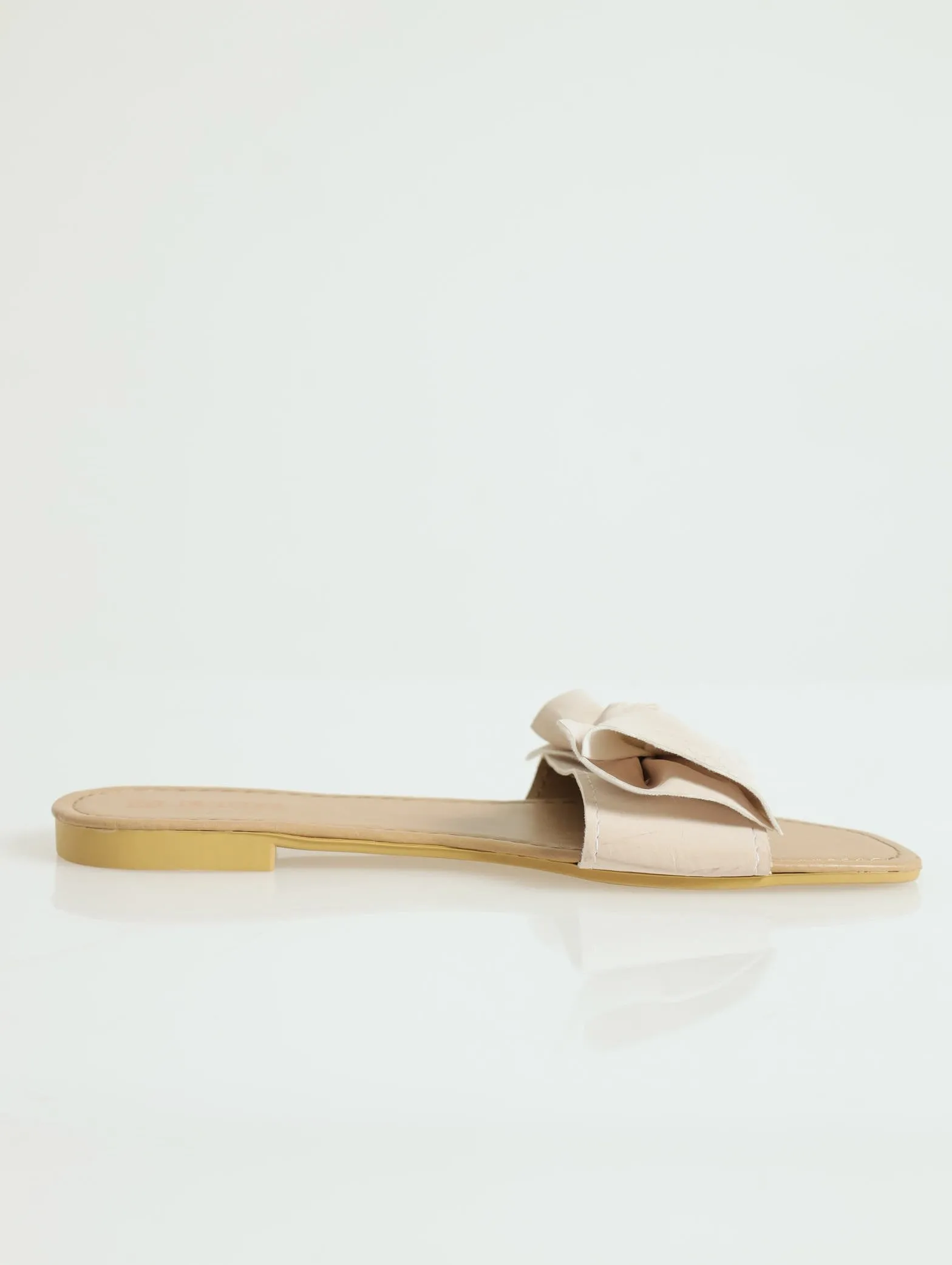 Flat One Strap Bow Push In Mule Sandal - Blush