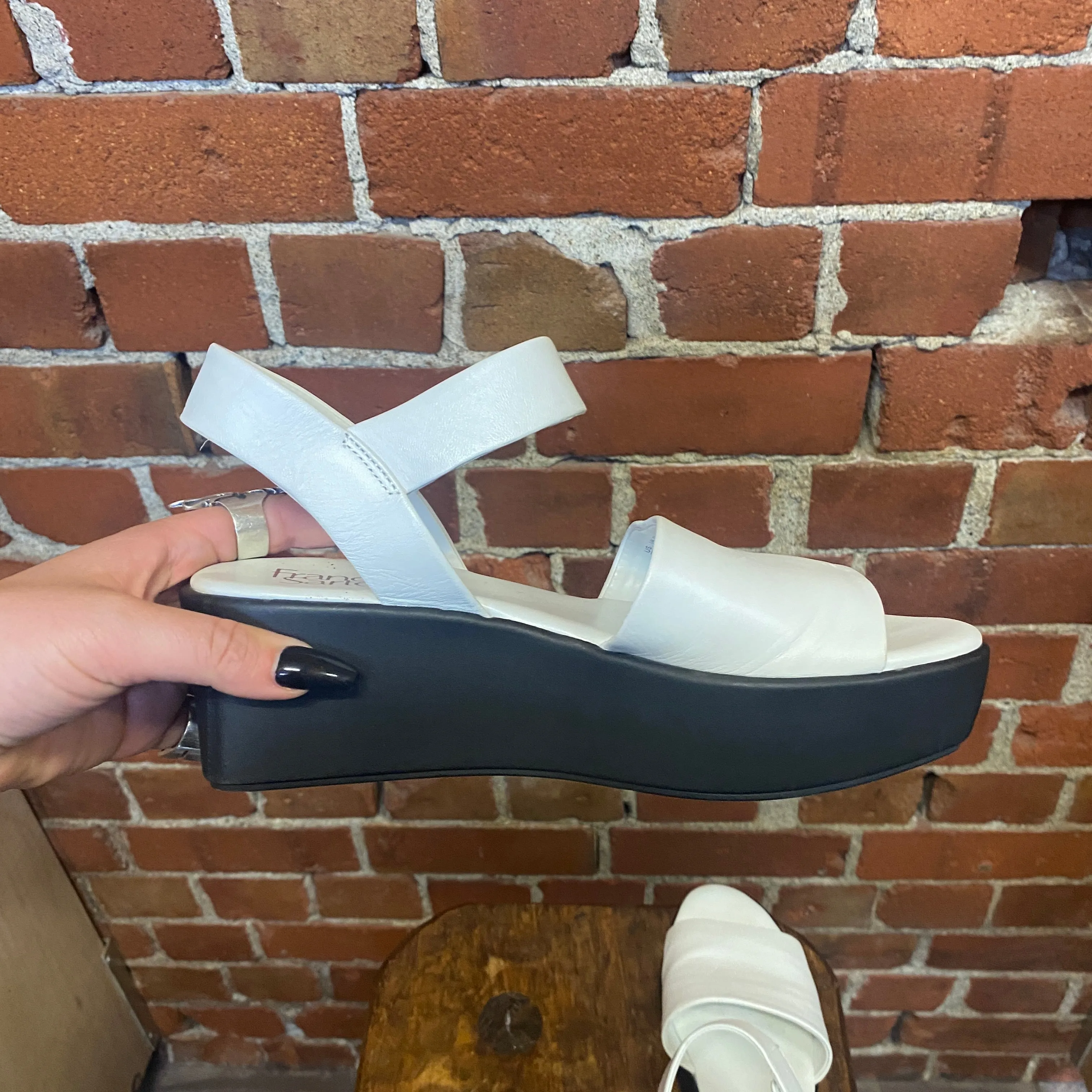 FRANO SANTO Platform sandals 39