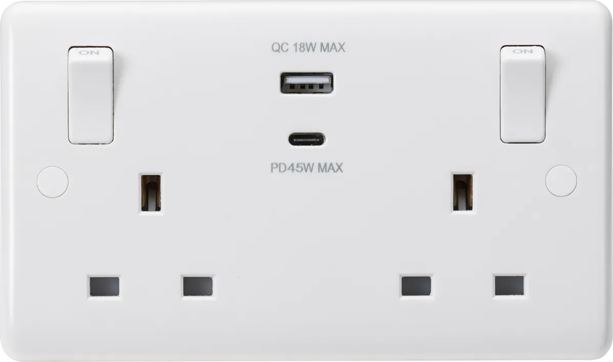 Knightsbridge CU9003 White Curved 13A 2G Switched Socket   2xUSB A C QC18W / PD45W (Outboard Rockers)