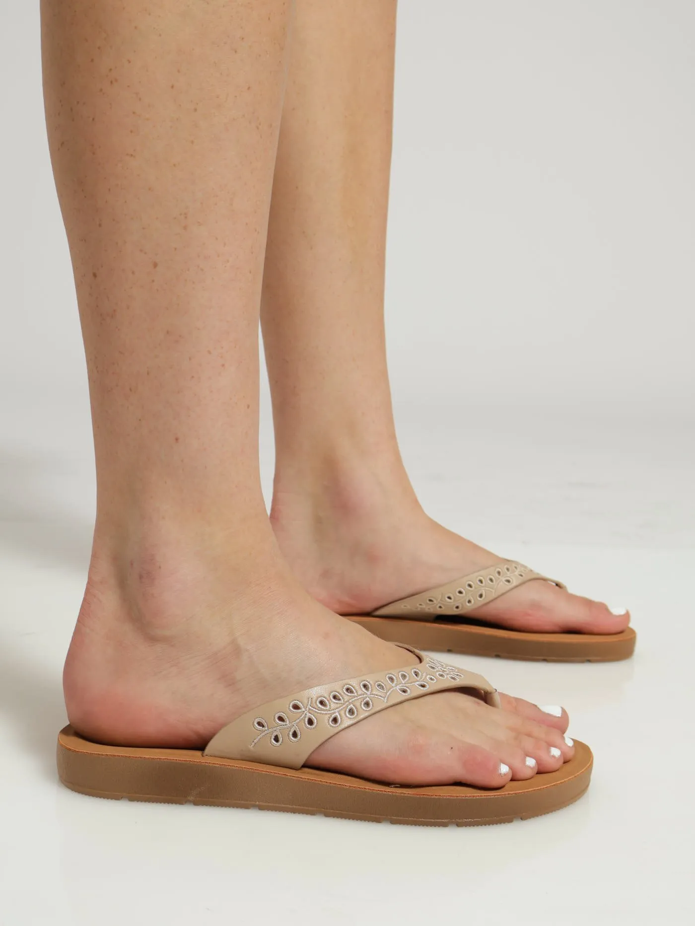 Laser Cut Embroidered Thong Sandal - Natural