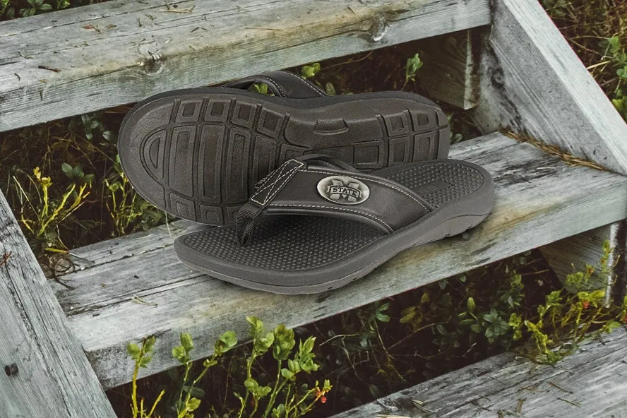 Mississippi State Bulldogs Men's Collegiate Brown Flip Flop Sandal.