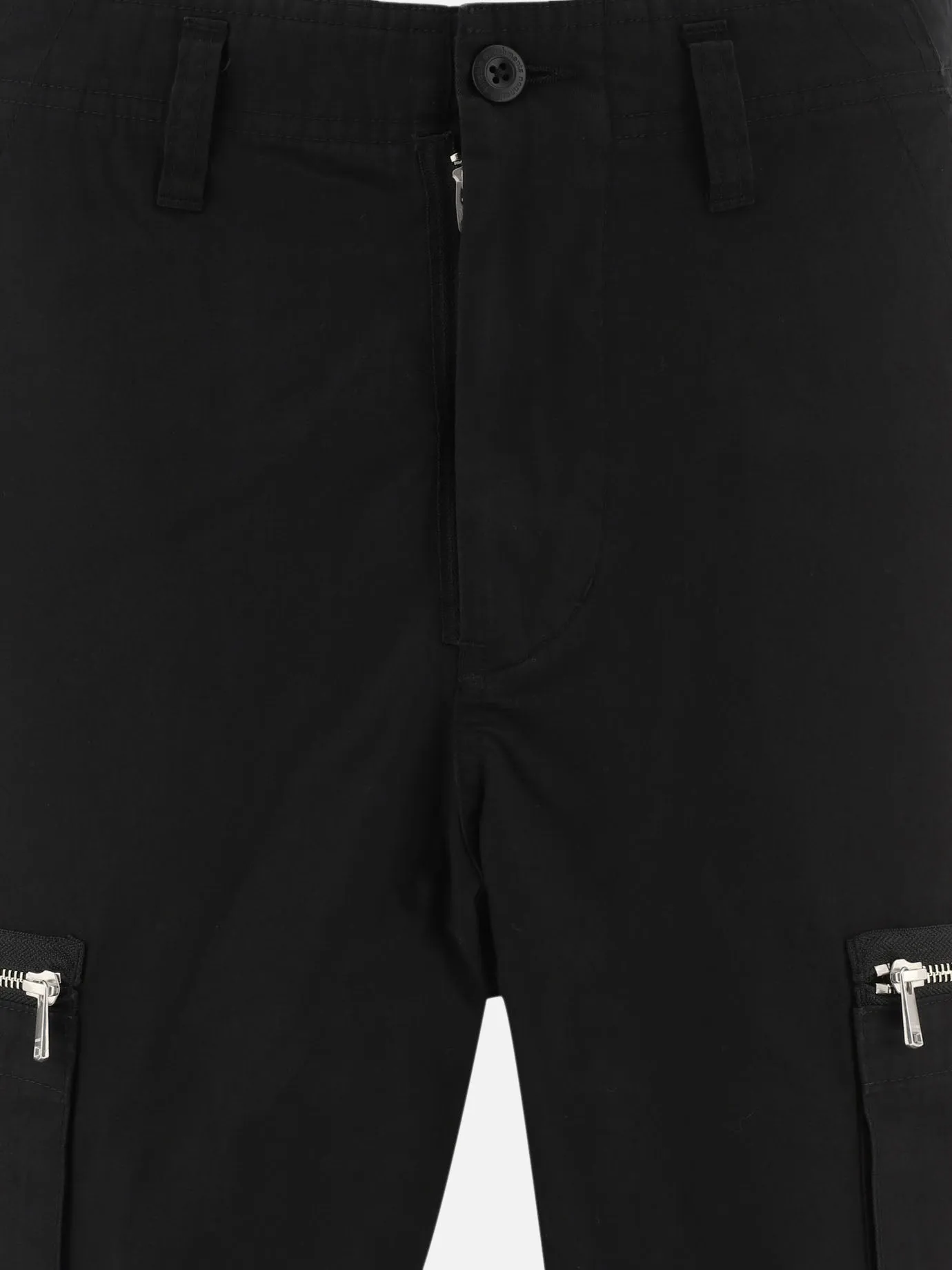 "Trooper 6P" shorts
