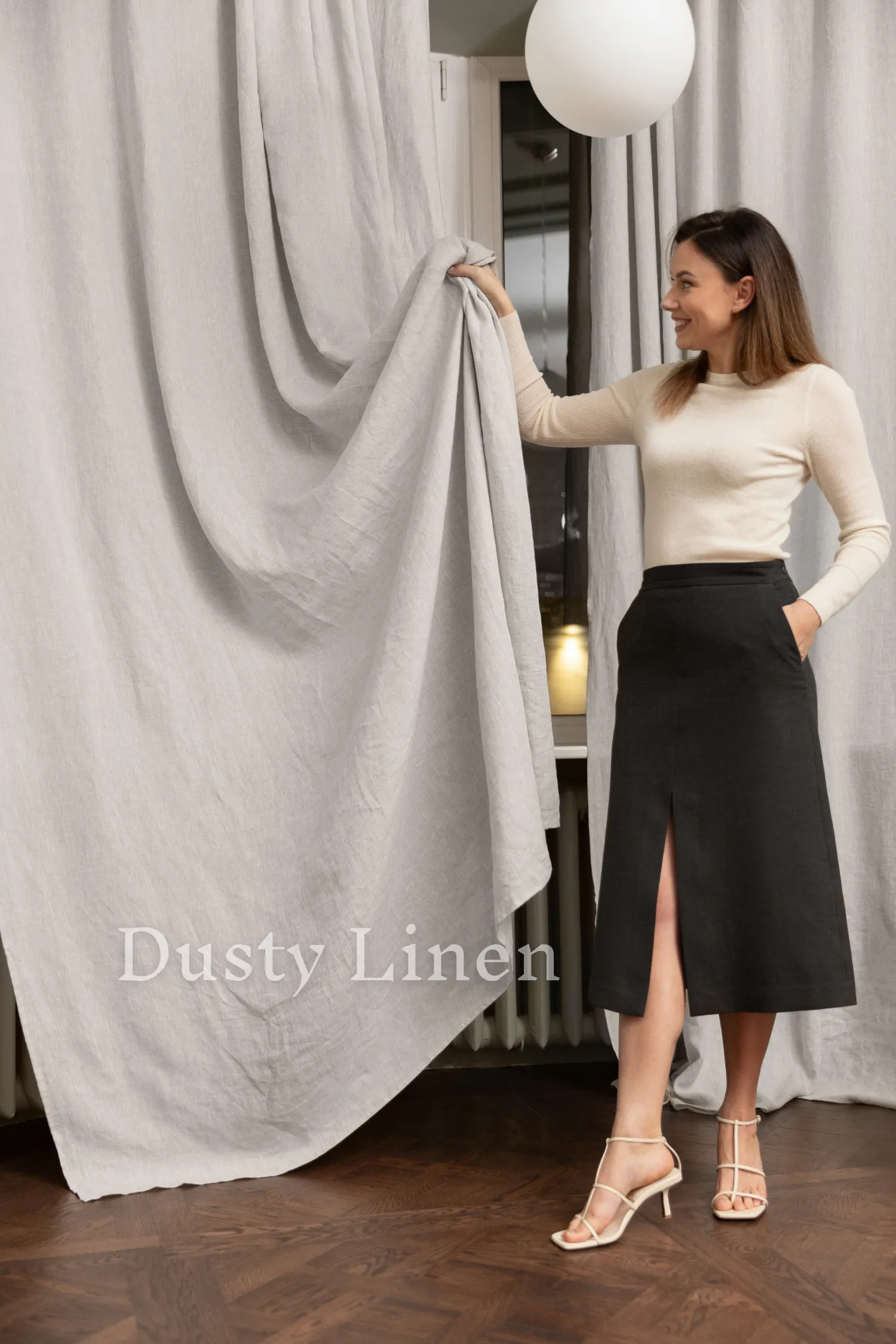 Set of 2 linen curtains (Density: 175 g/m2) in Natural Light color