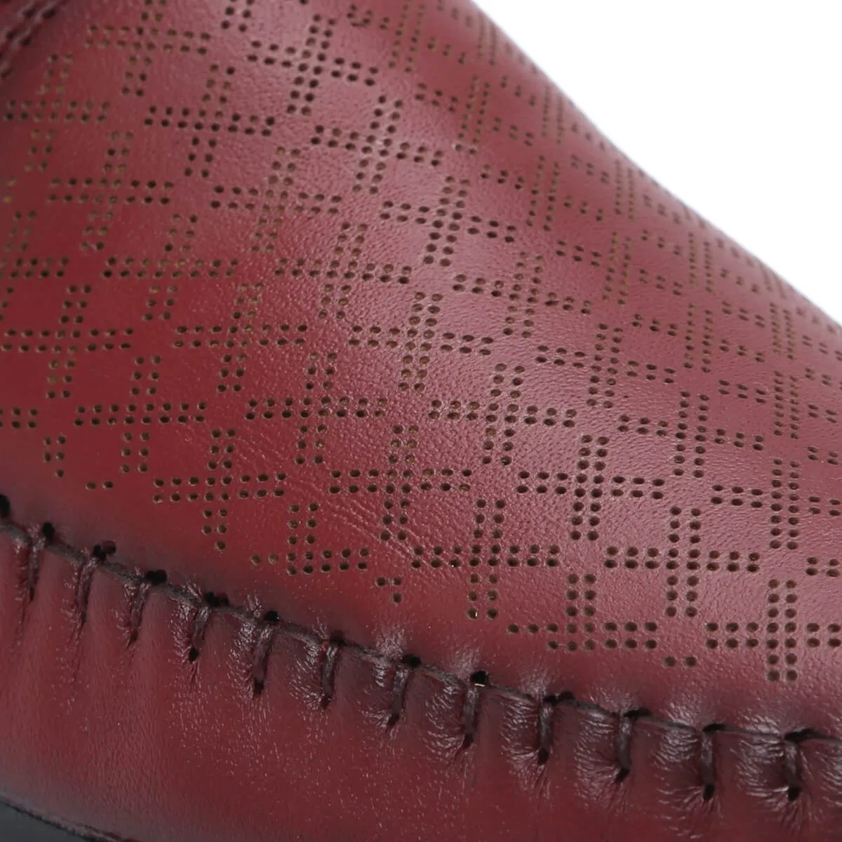 Zoom Shoes Pure Leather Casual Bellies For Women In Brogue Design ZIPPY